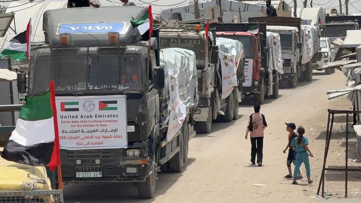 UAE、ガザ地区の子供たちのために1447ヒジュライのイード・アル・フィトルの衣類支援540トンを送る
