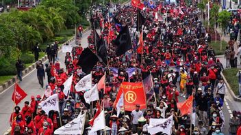 Guarding Labor Demonstrations At Monas, Police Deploy 1,963 Joint Personnel Without Firearms