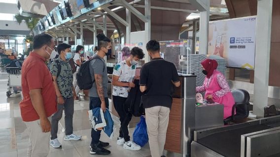 Bebas dari Lapas Kerobokan, 2 WN Filipina Eks Napi <i>Skimming</i> ATM Dideportasi dari Bali