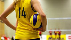 Bagaimana Cara Melakukan Kombinasi Passing Atas dan Pasing Bawah dalam Bola Voli? Berikut Tips-tipsnya 