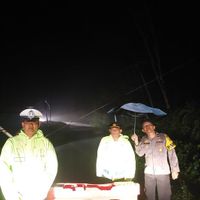 Longsor Pasaman Barat, Jalan Provinsi Simpang Empat-Medan Terputus Total