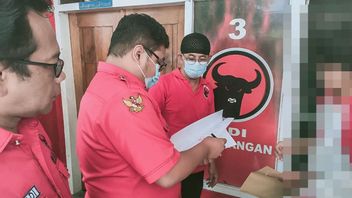 PDIP Cadre Supporting MA-Mujiaman In Surabaya Pilkada Fired By Megawati