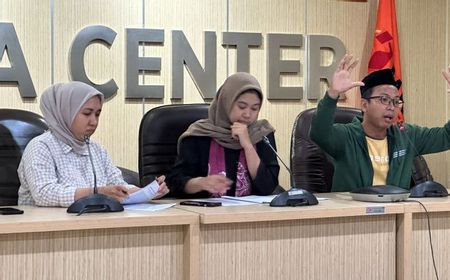 Migrant CARE Laporkan Uya Kuya ke Bawaslu RI Gara-gara 'Aksinya' di Gedung WTC Malaysia