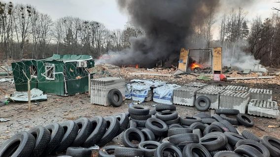 ウクライナへの侵略の6日間は、1つの大都市を征服していない、ロシアは戦術を変更しますか?