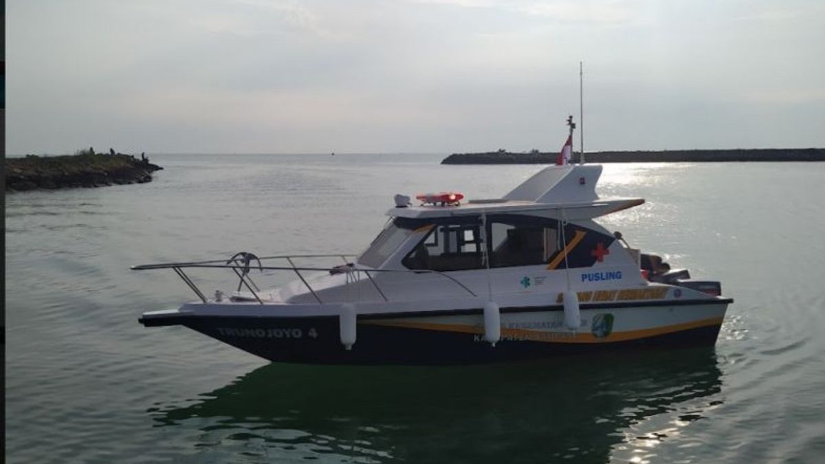 ポルテラ、マドゥラ諸島の救急車船を打ち上げ