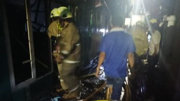 Une colonie de résidents à Cipinang Besar Sud a pris feu, des voitures de pompier bloquées par le stationnement sauvage