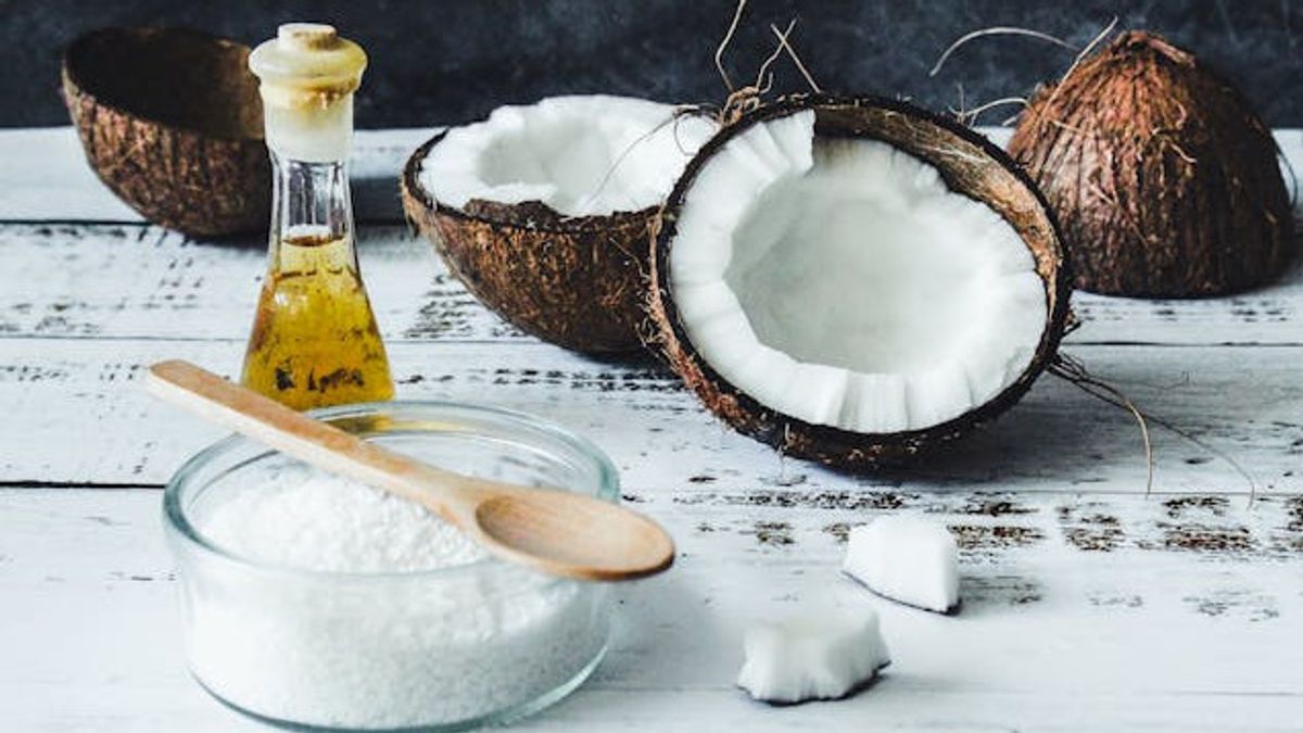 In Addition To Facial Skin Care, These Are 5 Benefits Of Coconut Oil For Plantation Needs