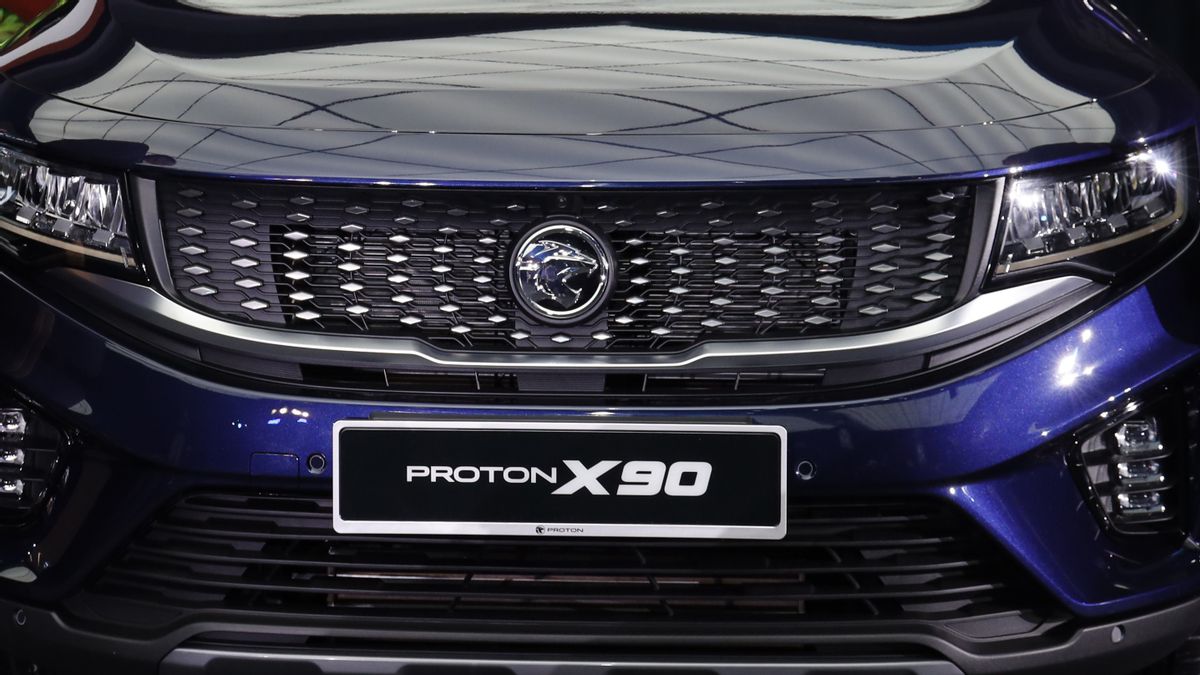 X90, Debut Proton di Pasar Kendaraan Energi Baru Terbarukan 