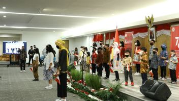 يل يل وأوبراد أناك إندونيسيا يحتفلان بالذكرى السنوية لري في معهد KJRI في لوس أنجلوس