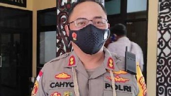 قانون KKB بابوا ، إطلاق النار على أفراد شرطة TNI أثناء تأمين الكنيسة البروتستانتية في بابوا ، أصيب 2