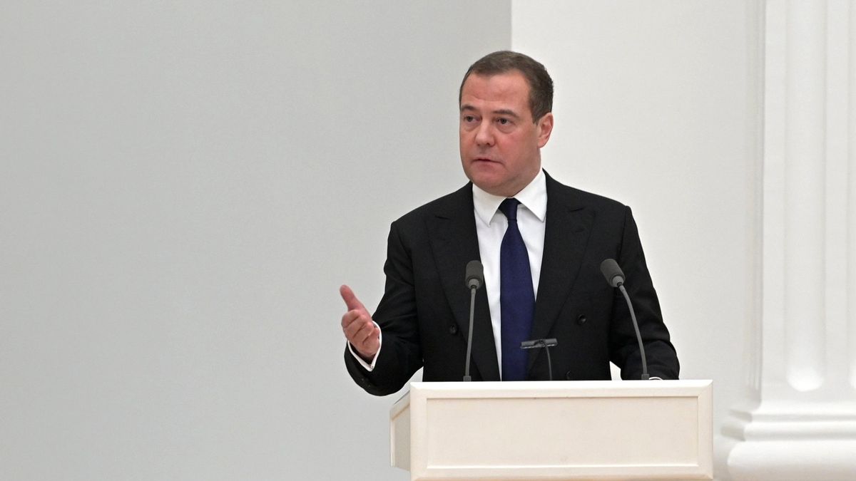 ロシア安全保障理事会副議長、反対派に警告する:精密ドローンへのタンク生産がアップグレードされ、あなた自身を準備してください!