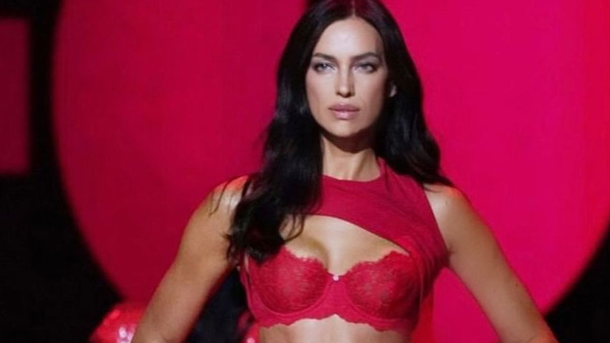 Irina Shayk Buktikan Pesonanya Tak Luntur di Usia 39 Tahun dalam Kampanye Victoria’s Secret