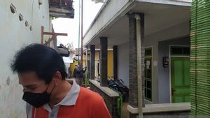 1 Jam Densus 88 Geledah Rumah Terduga Teroris di Purwokerto, Ketua RT: Dia Kerja Jualan Kue Buatan Istri