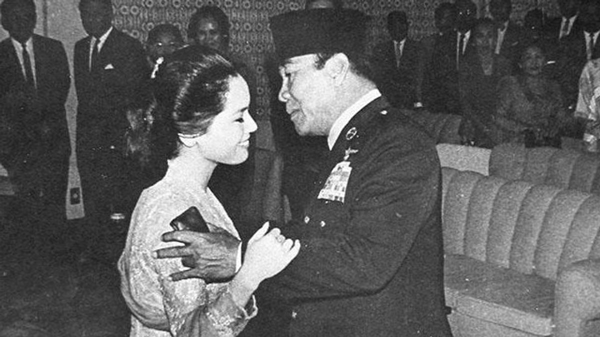 The Love Story Of Ratna Sari Dewi And Soekarno Who Are Hated But Missed By The Public