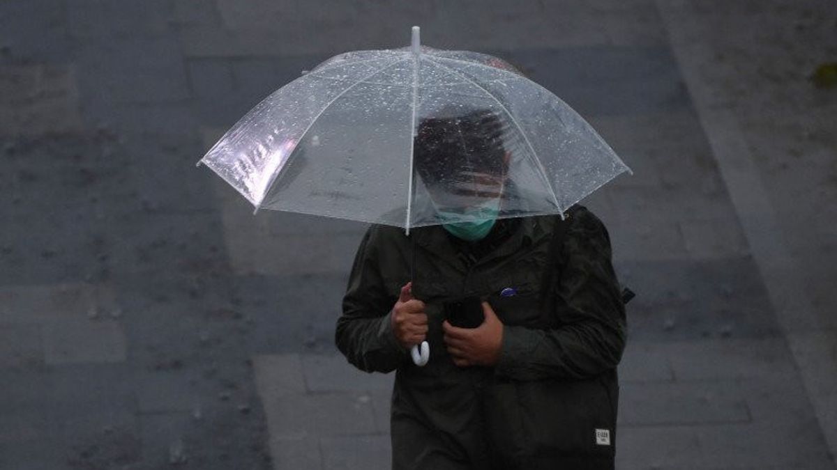 今日のジャカルタ天気予報:南と東ジャカルタは日中雨が降るでしょう