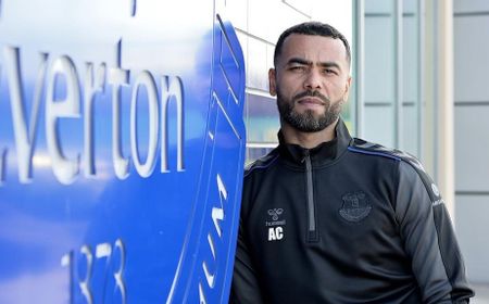 Ashley Cole Diikat Perampok yang Mengancam akan Memotong Jarinya dengan Tang