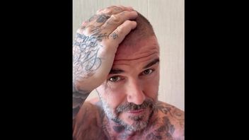 デビッドベッカムは失態を作る、自己ヘアシェーバー、ビクトリア:「それはひどいバンゲットです!」