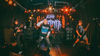 Le groupe originaire de Bandung, Taring, secoue les fans de musique hardcore à Tokyo et Nagoya