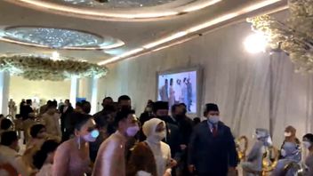 The Moment When Raffi Ahmad 'intercepted' Jokowi-Prabowo Asked For A Photo Together
