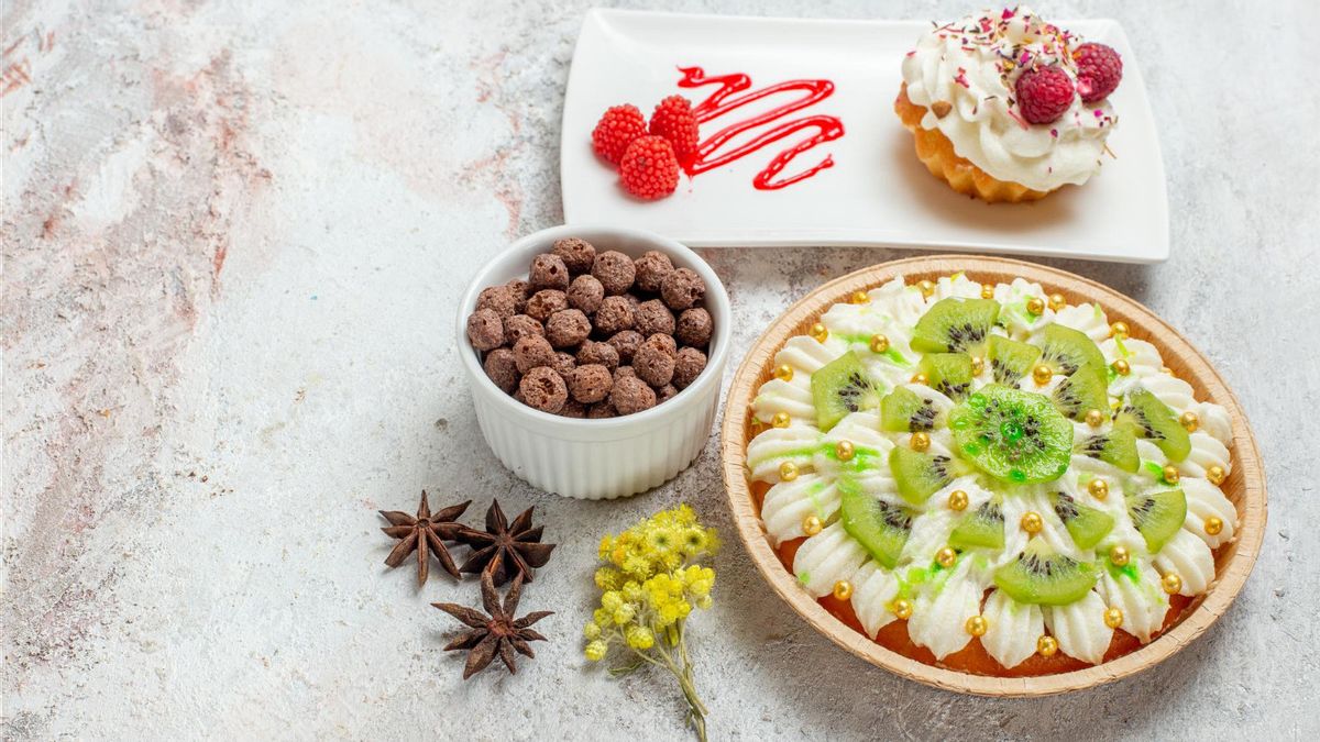 Hobi <i>Baking</i>? Ini 10 Ide Topping Lezat untuk Kue Basah Buatan Sendiri