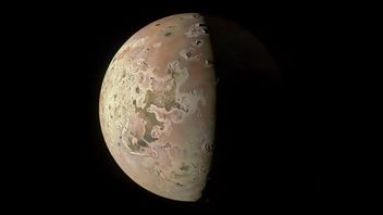 L’avion Juno de la NASA surveillera la lune volcanique de près de loin