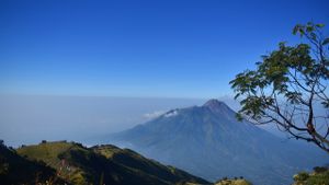 Voyant l’histoire du mont Merapi à la frontière de Jateng et DIY