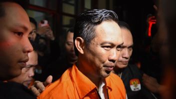 KPK: 23 unités de travail ont versé de 3 millions à 100 millions de roupies au gouverneur de Cilacap