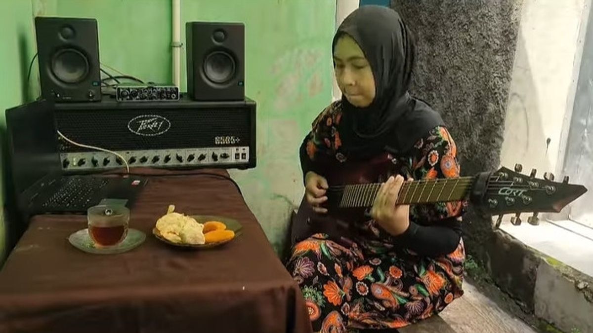 Sundanese Land Becomes Fertile Land For Lady Rocker In Hijab