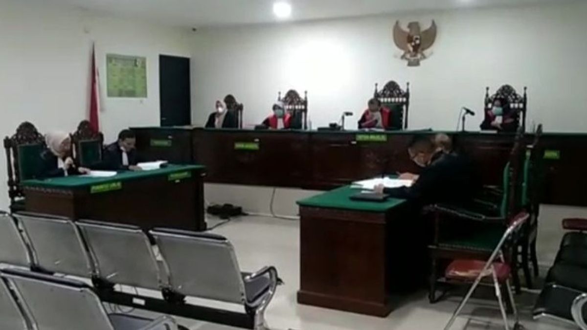 Les Procureurs Condamnent L’ancien Président De KONI Bengkulu à 12 Ans De Prison