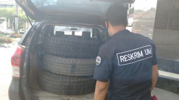  Polisi Tangkap Komplotan Pencuri Ban Serep Truk yang Beraksi di Tol Cikampek